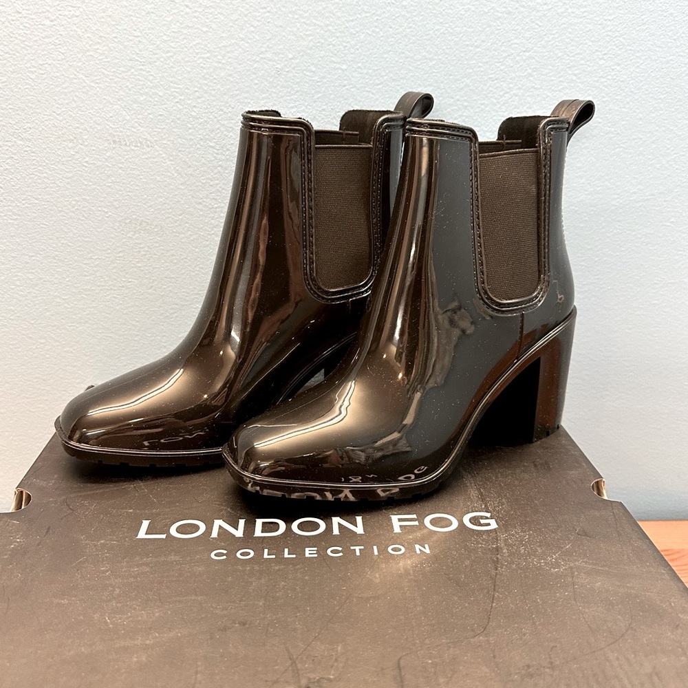 London Fog Women’s Ankle Boots/Booties, Patent Black, Size 6